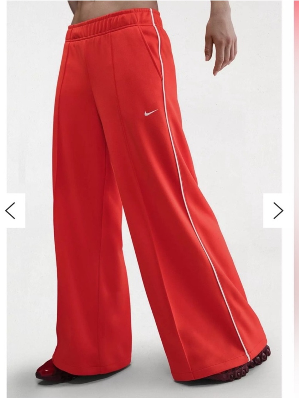 WOMEN'S NIKE SPORTSWEAR MID-RISE WIDE-LEG JOGGER
PANTS